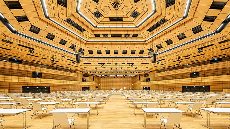 Largest Permanent Installation of New ULTRA-X40 at Austria Center Vienna